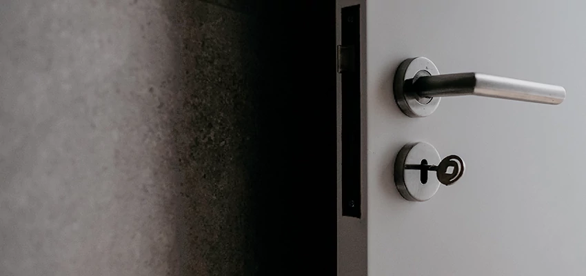 Front Door Handle Repair And Installation in Marina del Rey, CA